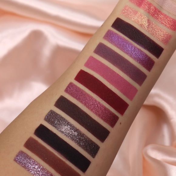 Ace Beaute ‘Mystic Romance’ Eyeshadow Palette - Picture 4 of 10